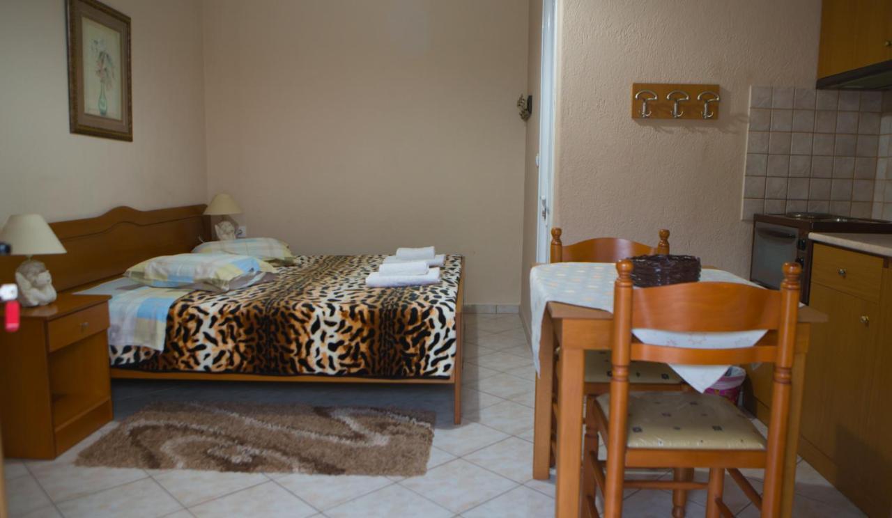 Avgi Apartman Káto Loutrákion Kültér fotó